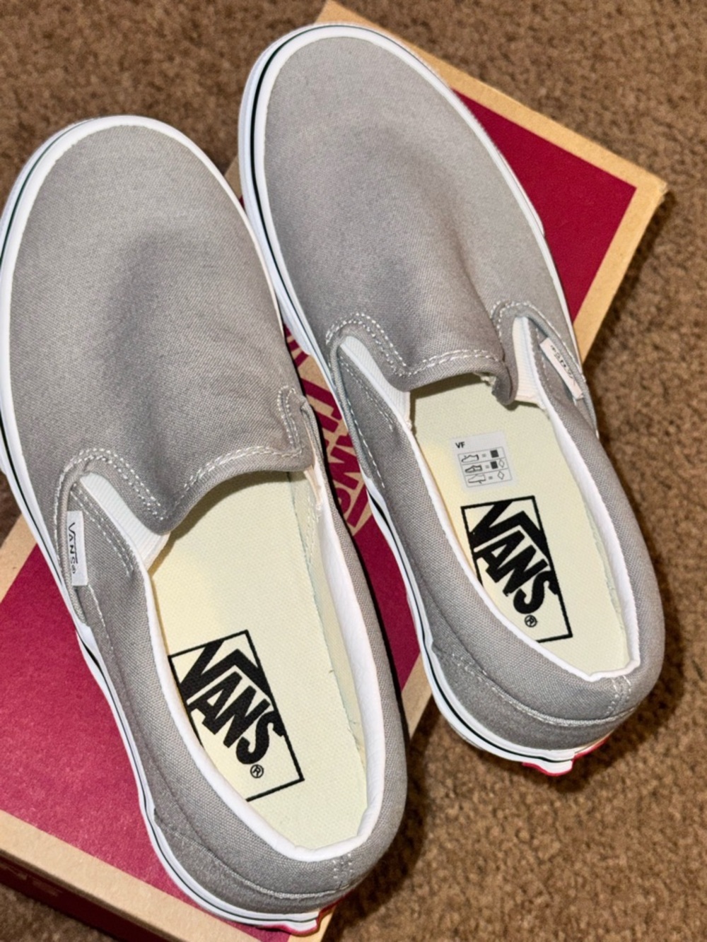Vans Slip-On Sneakers in Light Gray - Picture 2 of 6